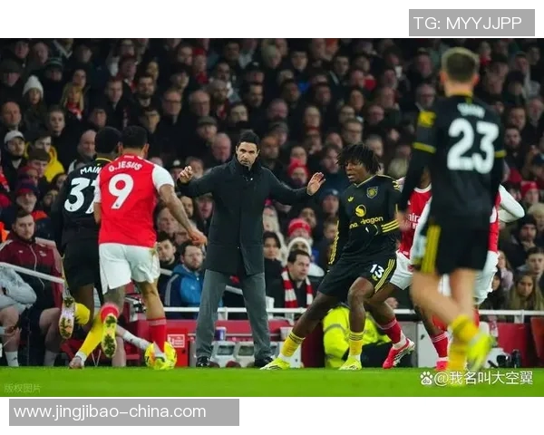 英超经典战役阿森纳逆转曼联补时绝杀引发全场狂欢