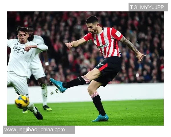 德甲焦点战皇马逆转曼联点球争议引发全场热议