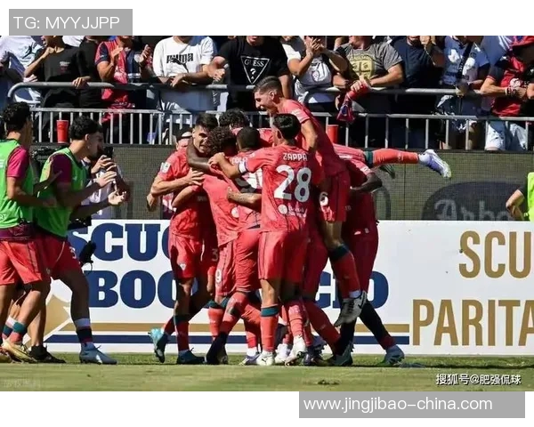 国米大胜利物浦红牌争议引发全场热议战术解析与比赛回顾