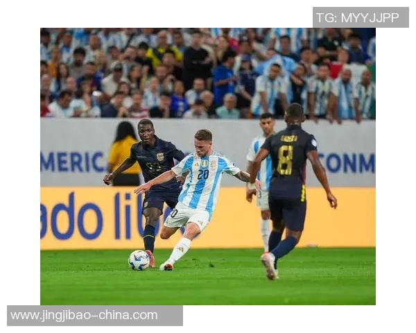 友谊赛精彩对决巴黎圣日耳曼与那不勒斯战成平局点球大战引发全场热烈反响